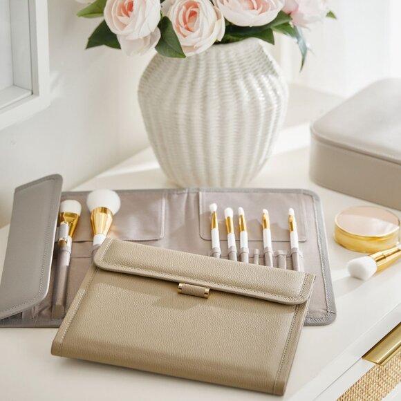 Pottery Barn Handbags - NWT Pottery Barn Quinn Makeup Brush Storage in taupe